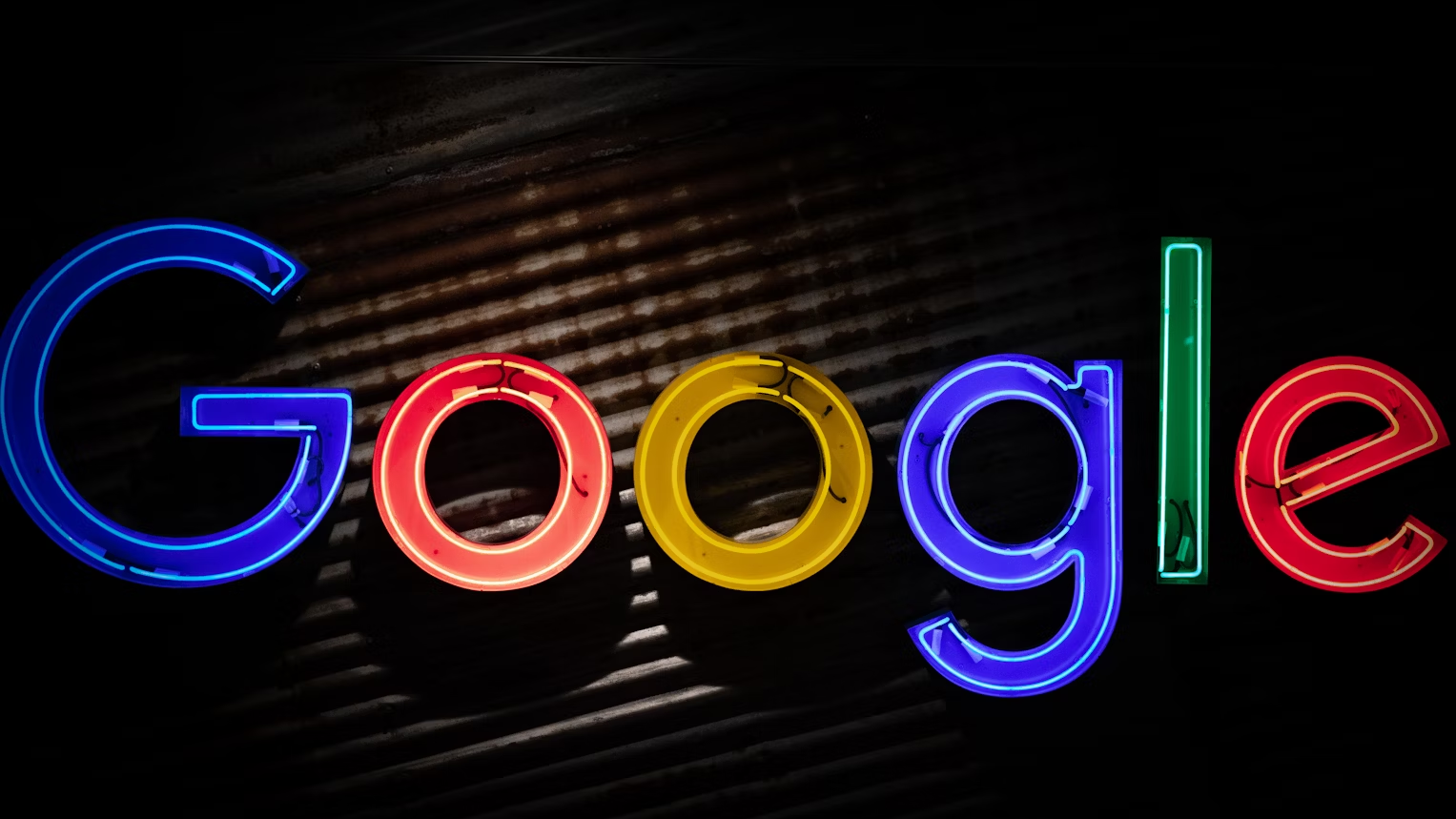 9 cursos digitales gratuitos de Google en IA con certificado: aprende LLMs, prompting, nube y más
